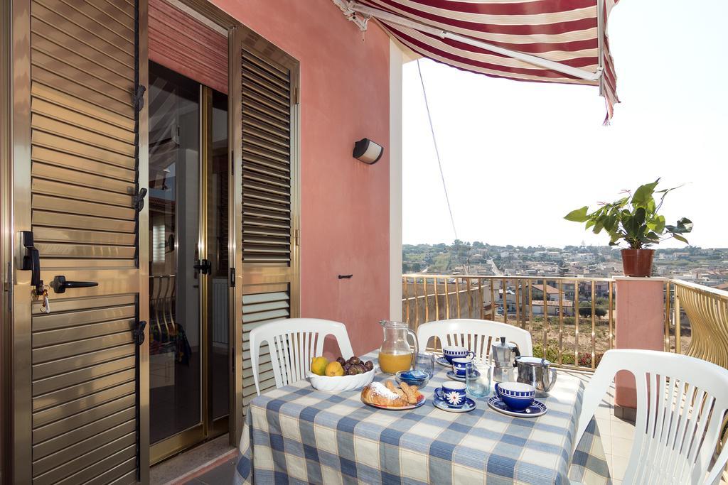 La Rosa Del Deserto Bed and Breakfast Scicli Eksteriør billede