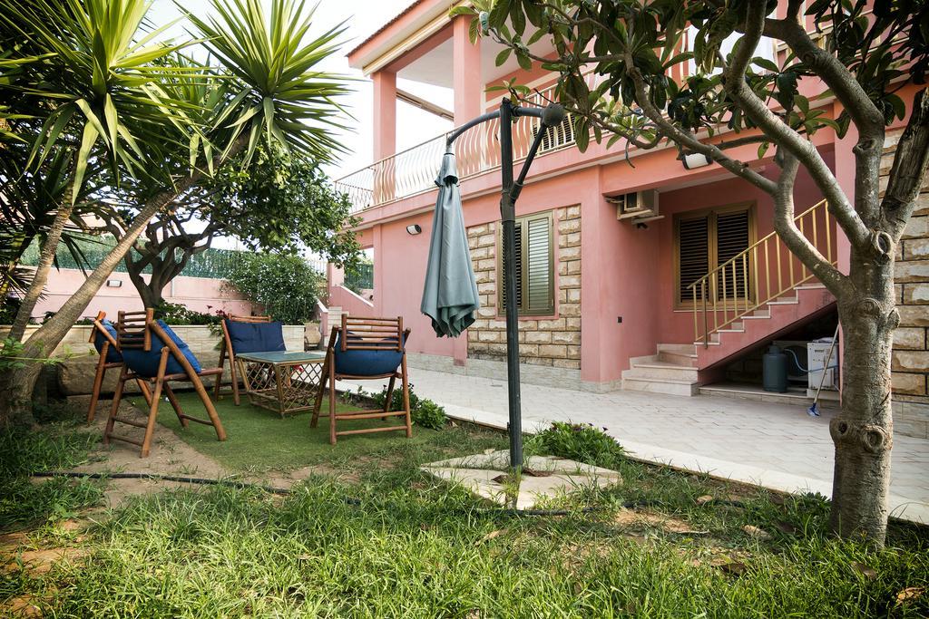La Rosa Del Deserto Bed and Breakfast Scicli Eksteriør billede